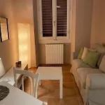 Piazza Della Vittoria Elegant Apartment